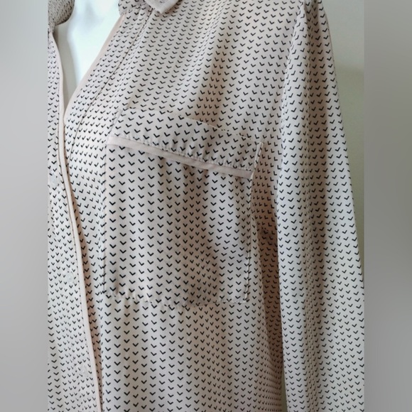 Candie’s Blush Pink Printed Button-Up Blouse Size XL - Picture 6 of 13